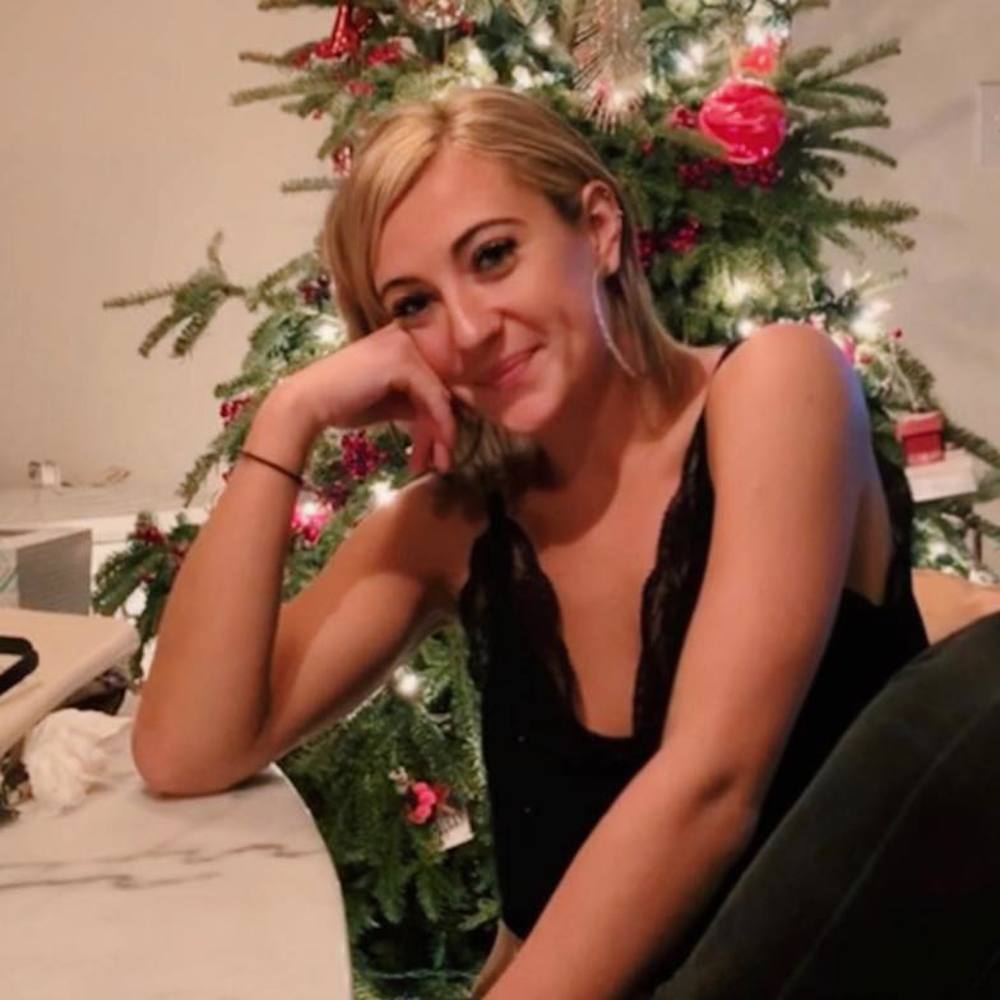 Meet your Posher, Mia